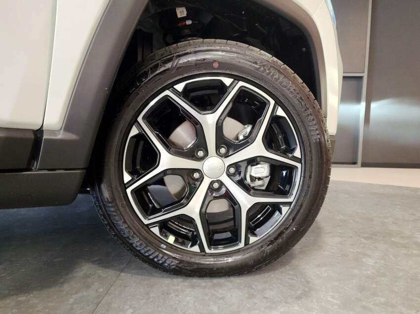 jeep compass 1.3 t270 turbo flex longitude at6 25/26 0km jeep compass 1.3 t270 turbo flex longitude at6 25/26 0km