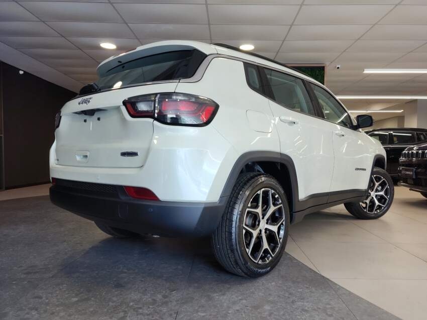 jeep compass 1.3 t270 turbo flex longitude at6 25/26 0km jeep compass 1.3 t270 turbo flex longitude at6 25/26 0km