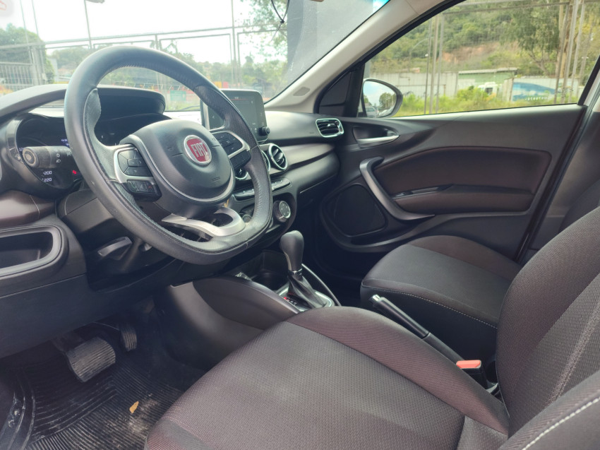 fiat cronos 1.8 e.torq flex precision at6 19/20 seminovo
