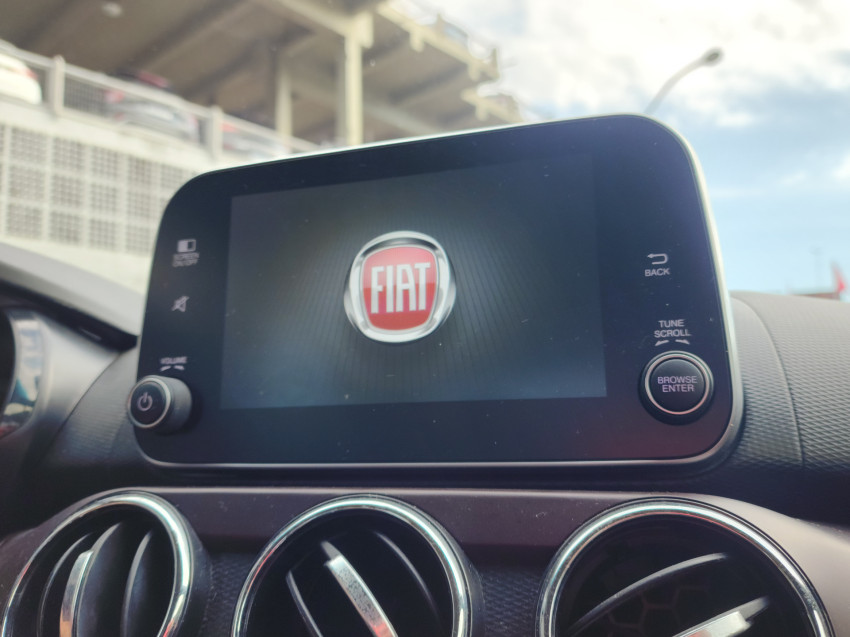 fiat cronos 1.8 e.torq flex precision at6 19/20 seminovo