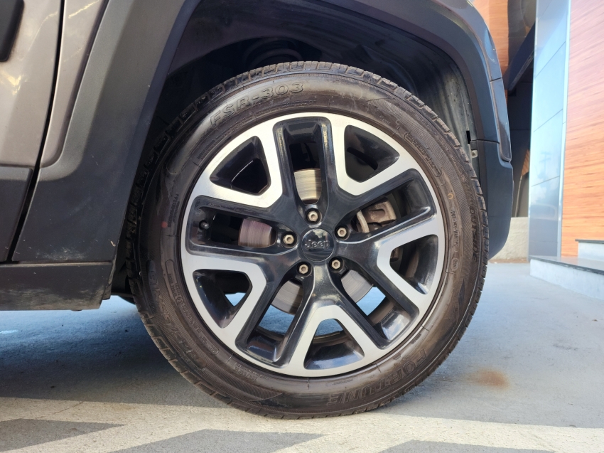 jeep renegade 1.8 16v flex longitude 4p at 21/21 seminovo