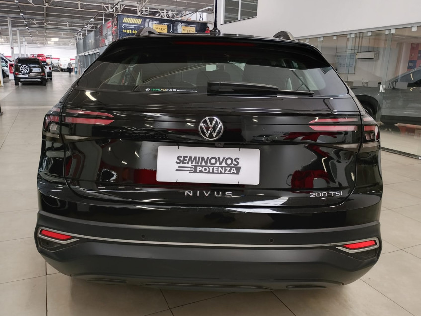 volkswagen nivus 1.0 200 tsi total flex comfortline at 23/24 seminovo