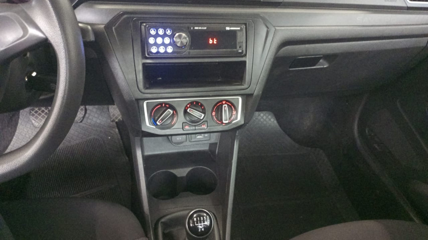 volkswagen saveiro 1.6 msi robust cd 16v flex 2p man 23/24 seminovo