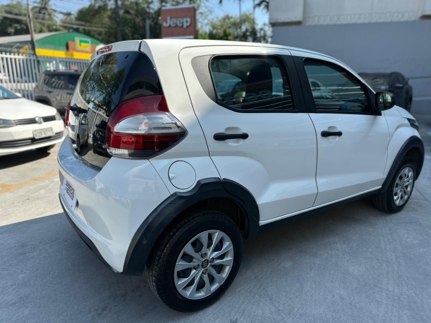 fiat mobi 1.0 evo flex like man 23/24 seminovo
