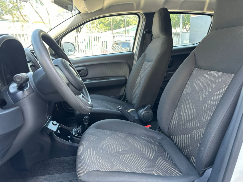 fiat mobi 1.0 evo flex like man 23/24 seminovo