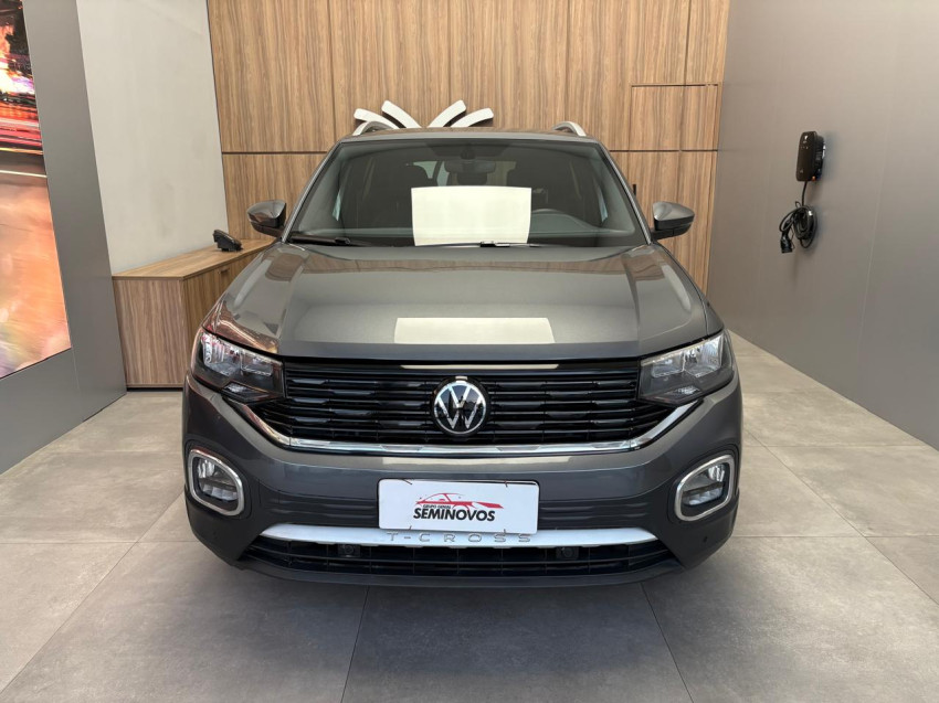 volkswagen t-cross 1.4 250 tsi total flex highline at 23/24 seminovo