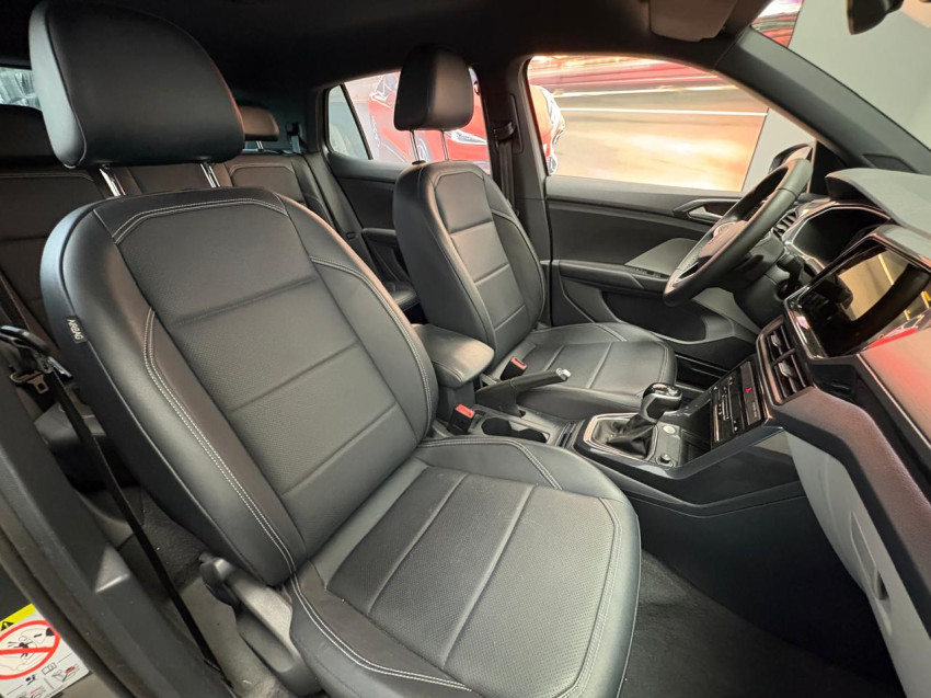 volkswagen t-cross 1.4 250 tsi total flex highline at 23/24 seminovo