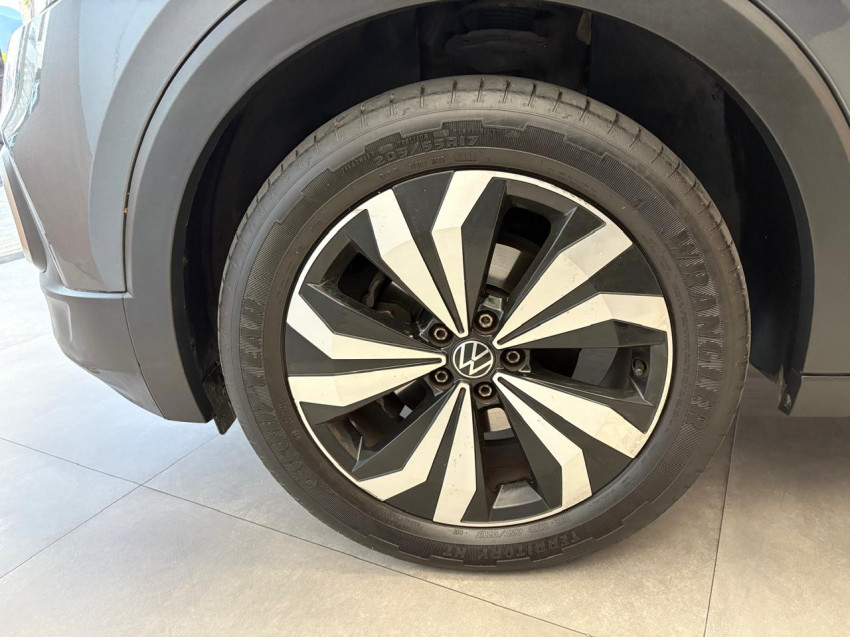 volkswagen t-cross 1.4 250 tsi total flex highline at 23/24 seminovo