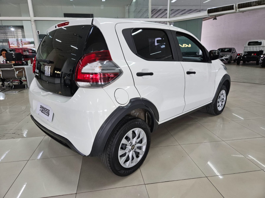 fiat mobi 1.0 firefly flex like man 24/25 seminovo