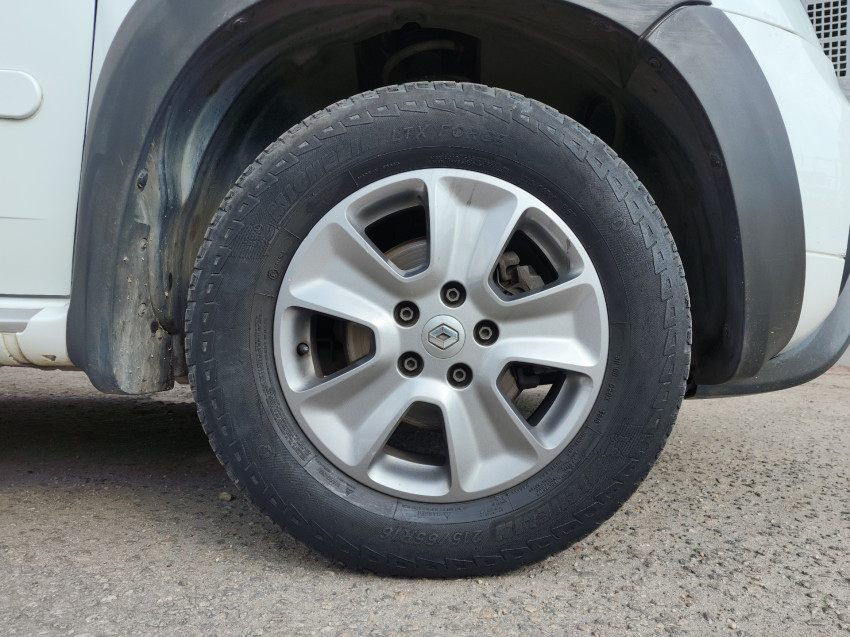 renault duster oroch 2.0 16v flex dynamique 4p at 16/17 seminovo