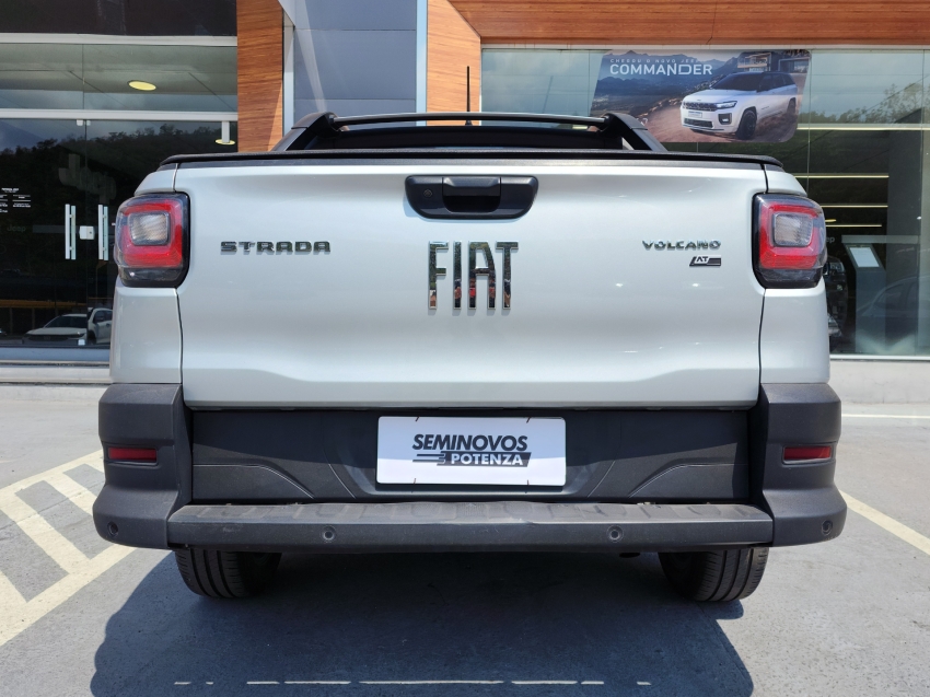 fiat strada 1.3 firefly flex volcano cd man 23/24 seminovo