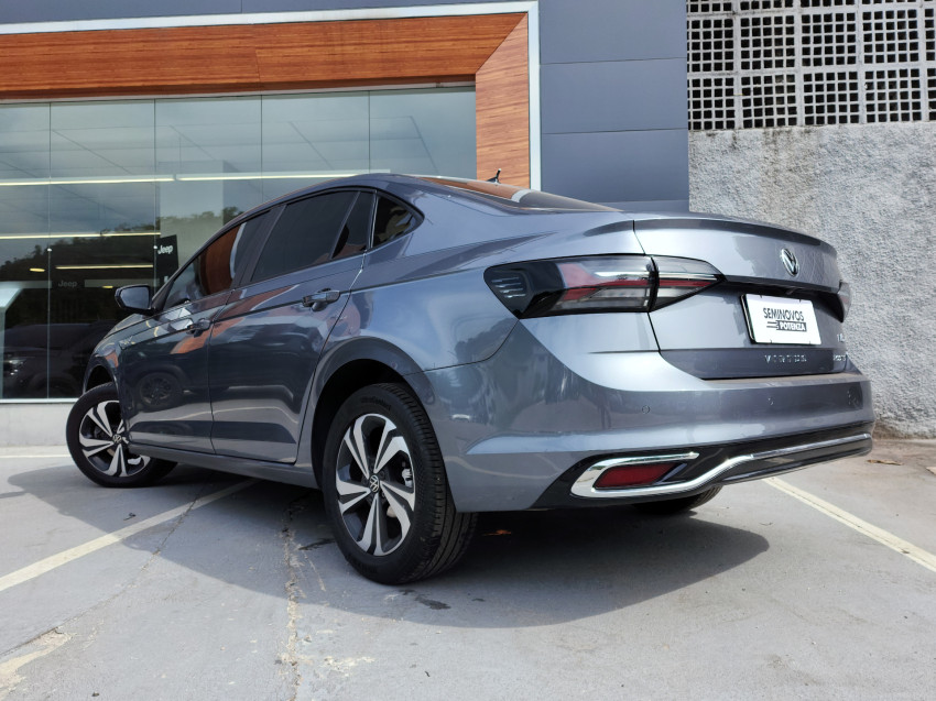 volkswagen virtus 1.0 200 tsi comfortline at 23/24 seminovo4