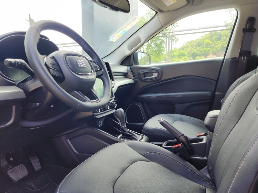 fiat toro 1.3 turbo 270 flex volcano at6 24/25 seminovo5