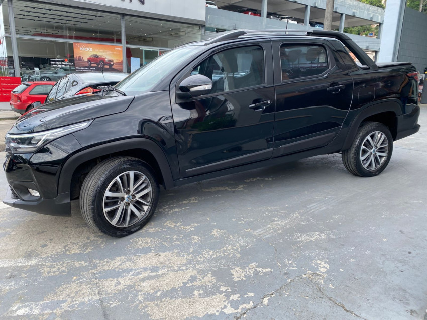 fiat strada 1.3 firefly flex volcano cd man 22/23 seminovo