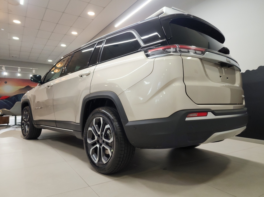 jeep commander 1.3 t270 turbo flex limited at6 25/26 0km18