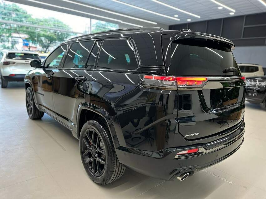 jeep commander 2.0 hurricane 4 turbo gasolina blackhawk at9 25/26 0km10