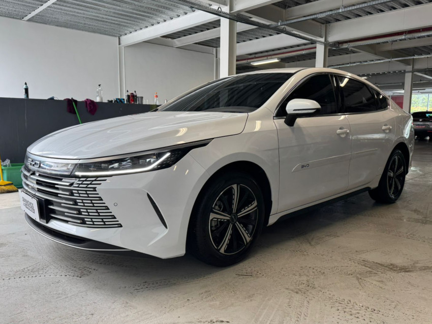 byd king 1.5 dm-i phev gs at 24/25 seminovo