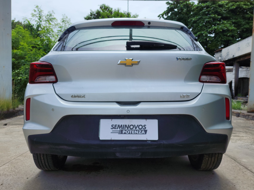 chevrolet onix 1.0 turbo flex ltz man 22/23 seminovo3