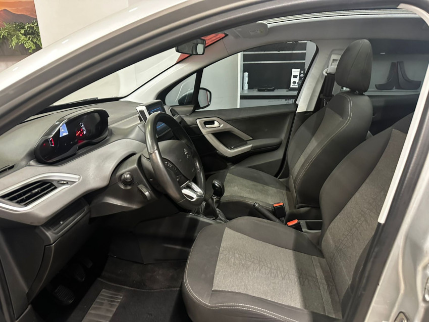 peugeot 208 1.2 allure 12v flex 4p man 17/18 seminovo6