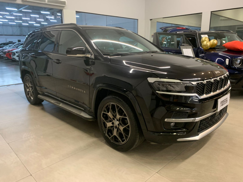 jeep commander 1.3 t270 turbo flex overland at6 22/23 seminovo2