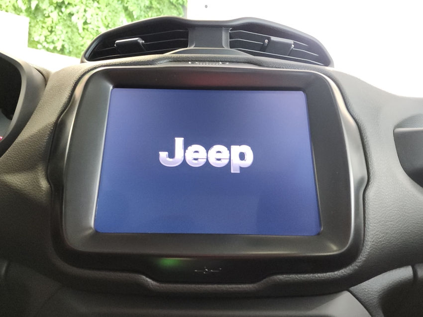 jeep renegade 1.3 t270 turbo flex sahara at6 26/26 0km9