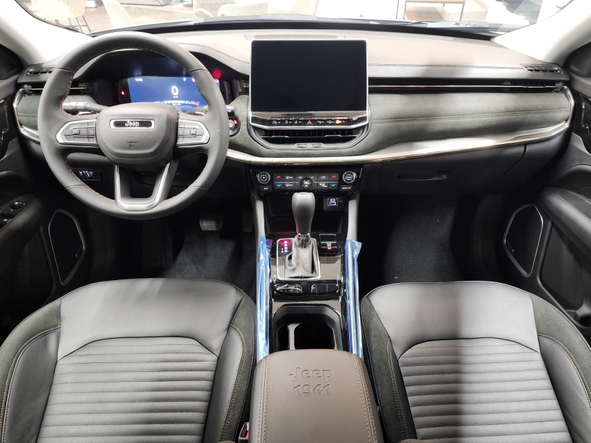 jeep commander 1.3 t270 turbo flex limited at6 26/26 0km5