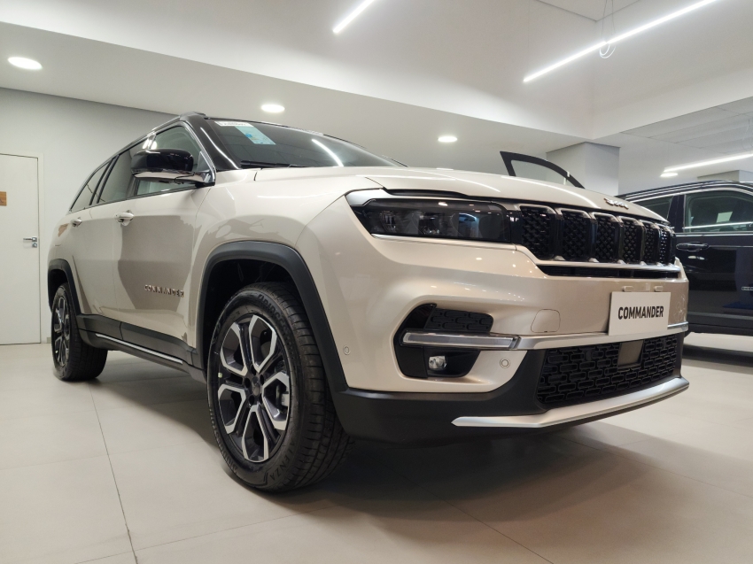 jeep commander 1.3 t270 turbo flex limited at6 26/26 0km1