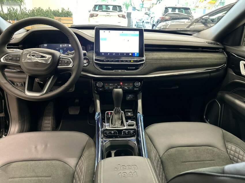 jeep commander 2.0 hurricane 4 turbo gasolina blackhawk at9 26/26 0km4