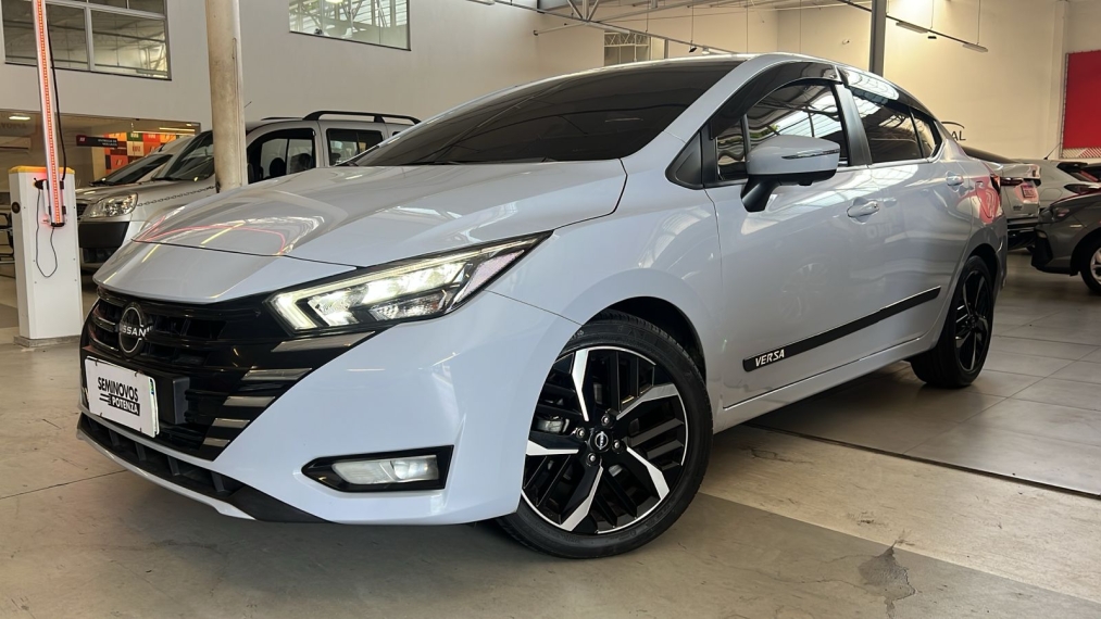 nissan versa 1.6 16v flex exclusive xtronic 23/24 seminovo