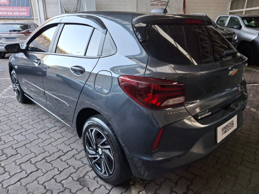 chevrolet onix 1.0 flex lt man 23/24 seminovo4