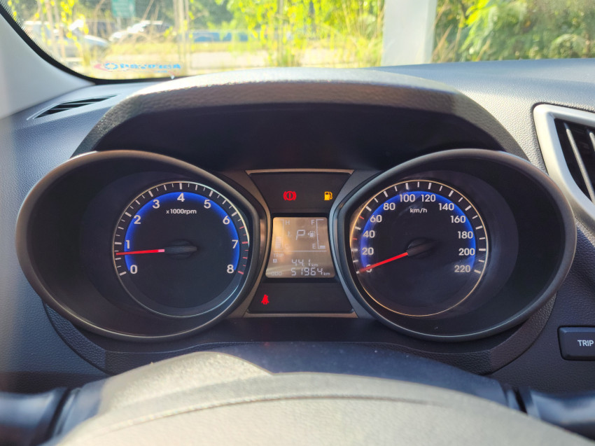 hyundai hb20x 1.6 16v premium flex 4p at 14/14 seminovo9