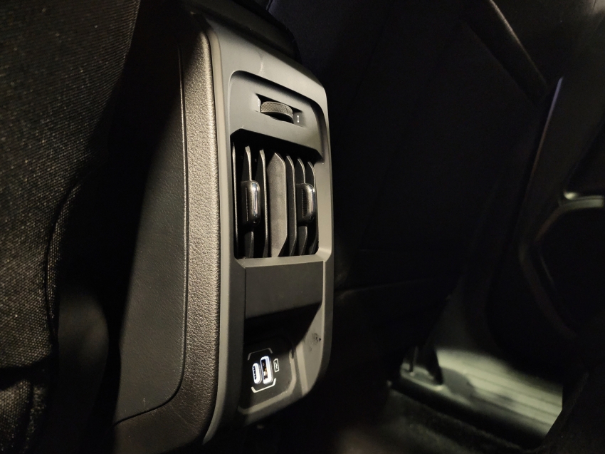 jeep renegade 1.3 t270 turbo flex altitude at6 26/27 0km13