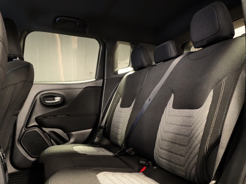 jeep renegade 1.3 t270 turbo flex altitude at6 26/27 0km12