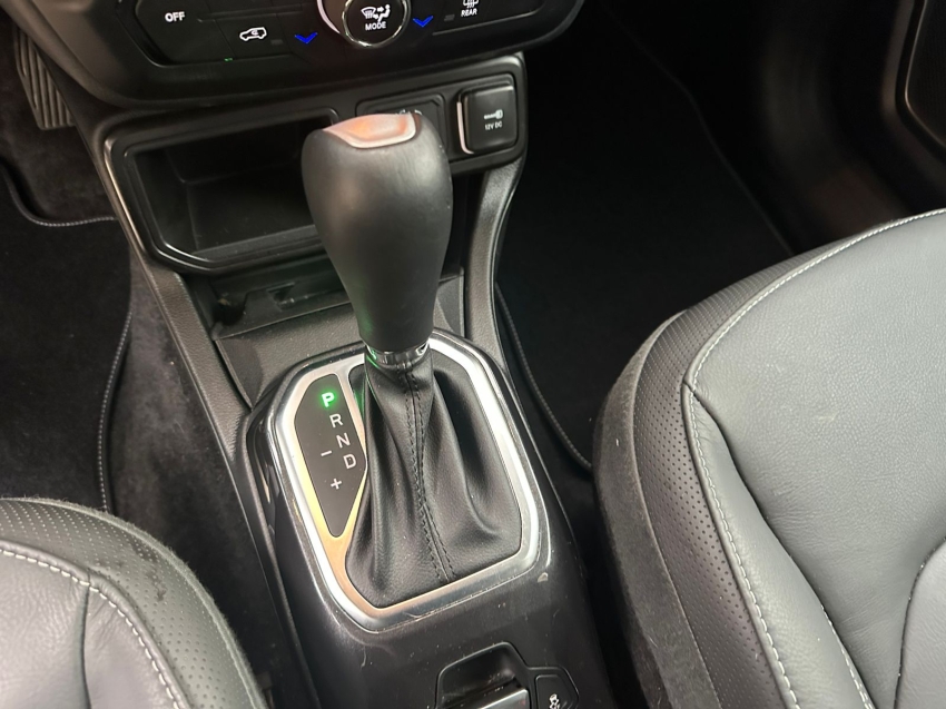 jeep renegade 1.3 t270 turbo flex longitude at6 25/26 seminovo12