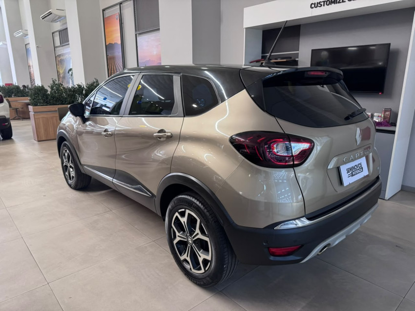 renault captur 1.3 tce flex iconic x-tronic 4p automatico 20225