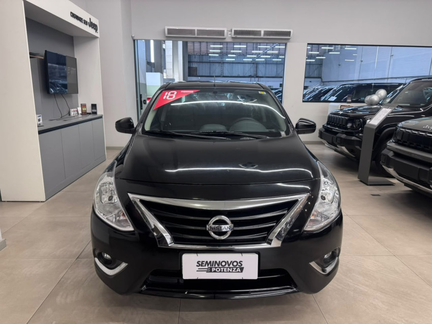 nissan versa 1.6 manual flex sedan modelo sv baixa km super novo1