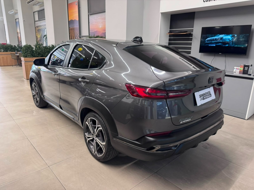 fiat fastback impetus 200 turbo cinza ano 2024 revisado muito novo4