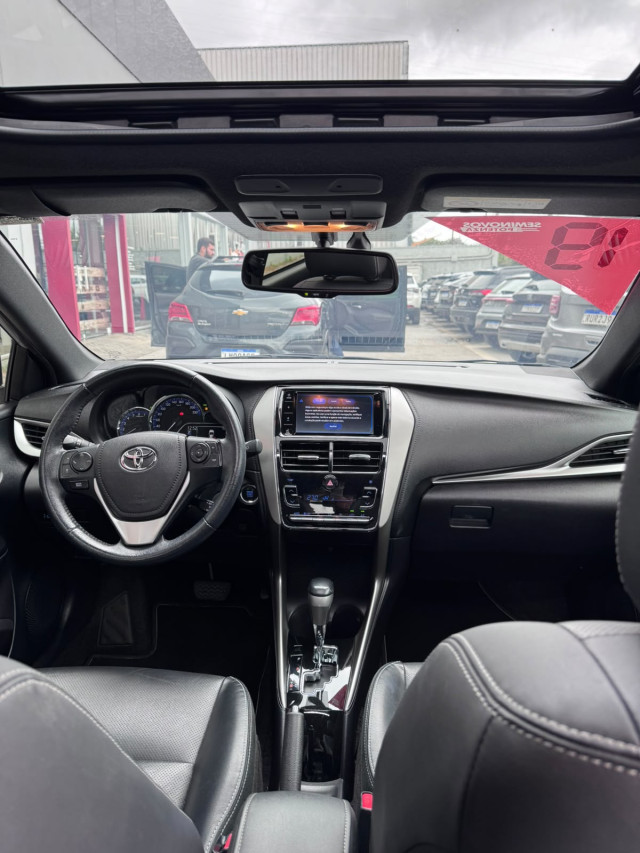 toyota yaris hatch xls 1.5 motor com teto solar6