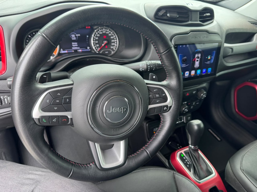 renegade jeep 4x4 diesel automatico modelo trailhawk jipe baixa km super novo11