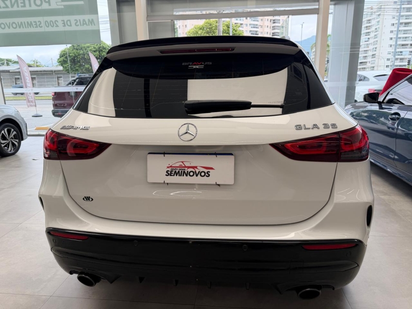 mercedes-besnz gla 35 amg 2.0 cgi gasolina 4matic speedshift 22/22 seminovo4