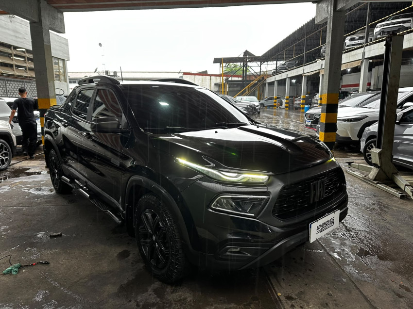 fiat toro 2.0 16v turbo diesel ultra 4wd at9 21/22 seminovo2