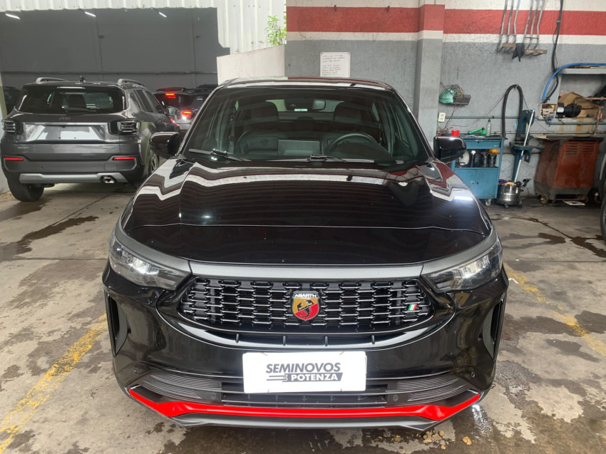 fiat fastback 1.3 turbo 270 flex abarth at6 24/24 seminovo1