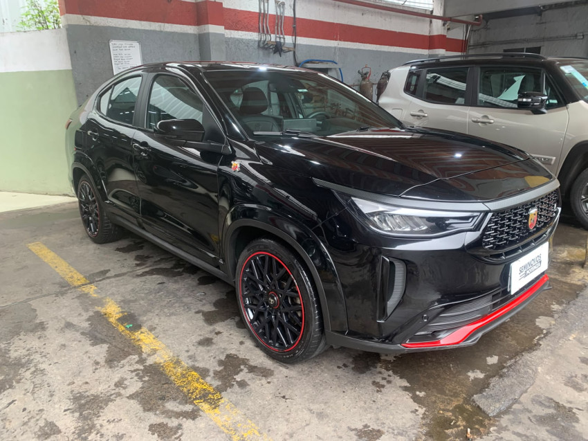 fiat fastback 1.3 turbo 270 flex abarth at6 24/24 seminovo2