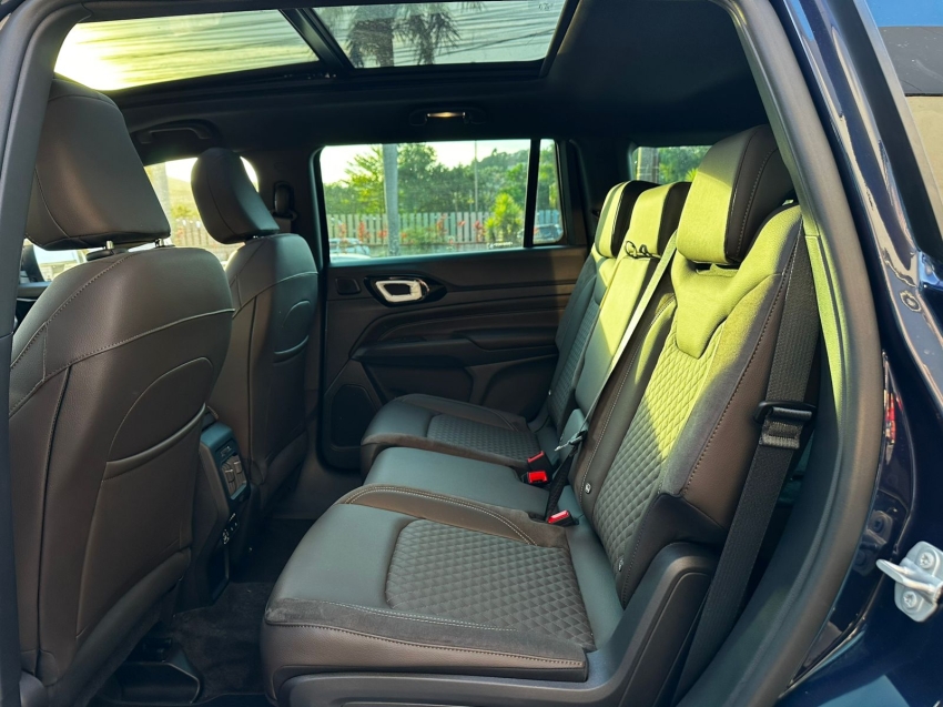 jeep commander 2.2 turbo diesel overland at9 25/26 seminovo11