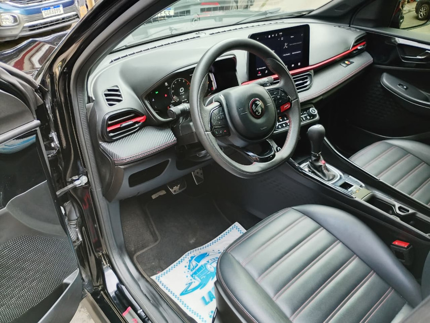 FIAT FASTBACK 1.3 TURBO 270 FLEX ABARTH AT6 24/24 SEMINOVO6
