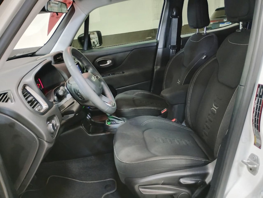 JEEP RENEGADE 1.3 T270 TURBO FLEX ALTITUDE AT6 24/25 SEMINOVO6