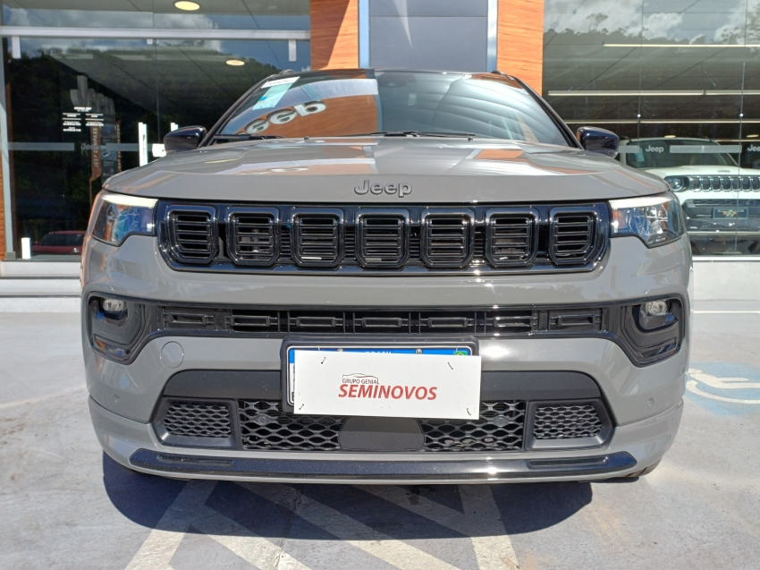 jeep compass 2.0 hurricane 4 turbo gasolina blackhawk at9 4p automatico 2025 jeep compass 2.0 hurricane 4 turbo gasolina blackhawk at9 4p automatico 2025
