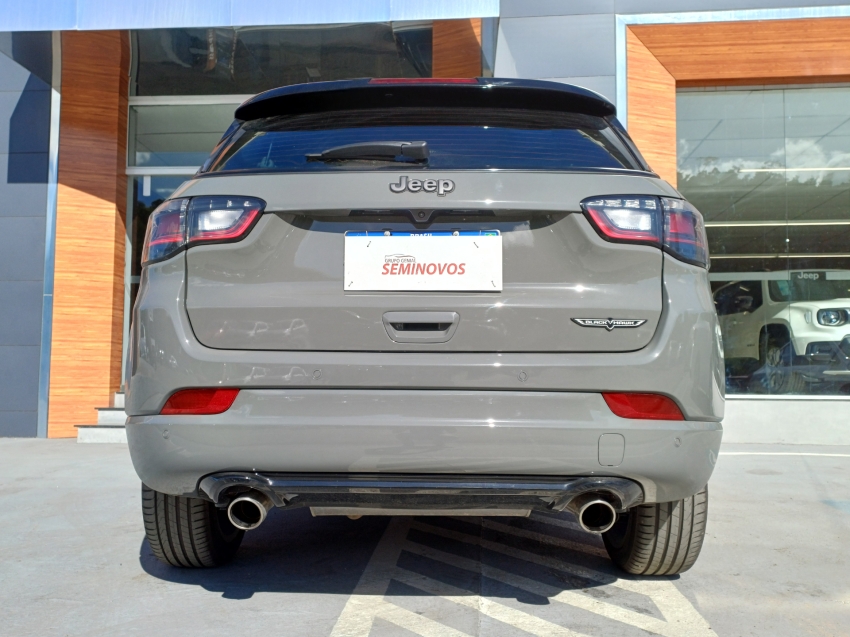 jeep compass 2.0 hurricane 4 turbo gasolina blackhawk at9 4p automatico 2025 jeep compass 2.0 hurricane 4 turbo gasolina blackhawk at9 4p automatico 2025
