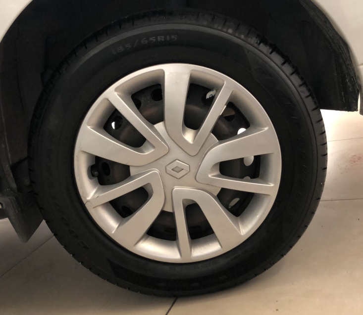 renault logan 1.0 12v sce flex zen manual 4p 2021 renault logan 1.0 12v sce flex zen manual 4p 2021