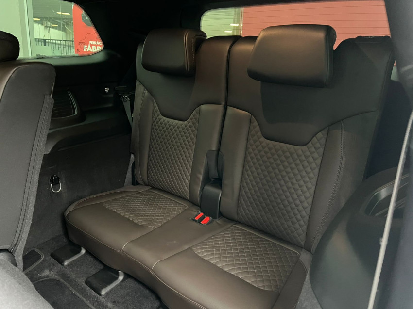 jeep commander 2.0 td380 turbo diesel overland at9 22/22 seminovo